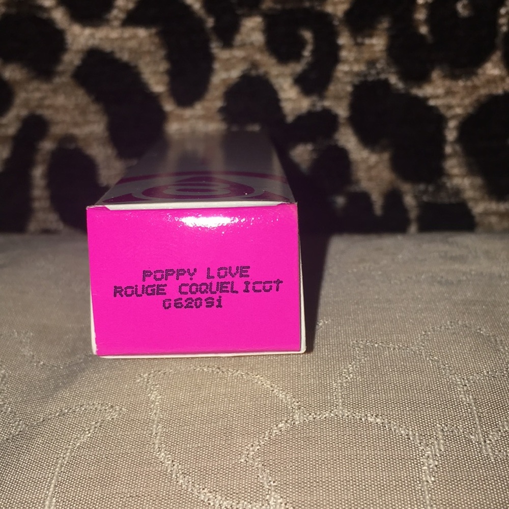 Mary Kay - Picture 2 of 3